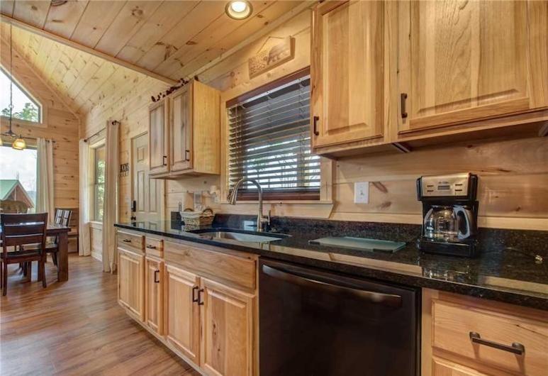 Walnut Ridge Cabin. Sleeps 7-11! Hot Tub, Pool Table, Minutes To Downtown Gatlinburg! Exterior photo