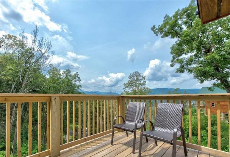 Walnut Ridge Cabin. Sleeps 7-11! Hot Tub, Pool Table, Minutes To Downtown Gatlinburg! Exterior photo